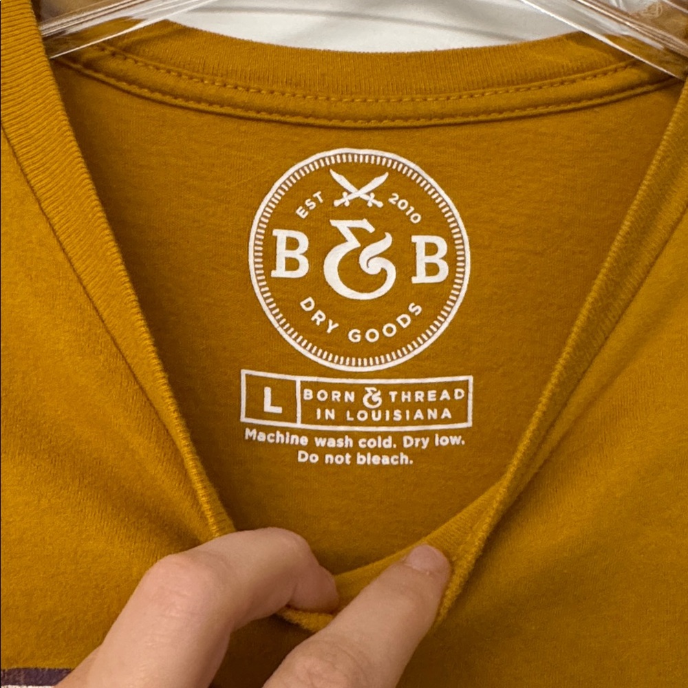 LSU Gold T-Shirt - Picture 2 of 6